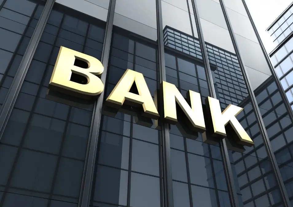 Banking & Finance